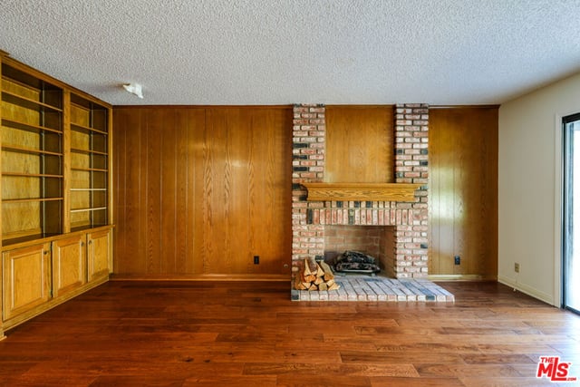 2440 Flintridge Drive, Glendale, CA 91206 — photo 18 of 65