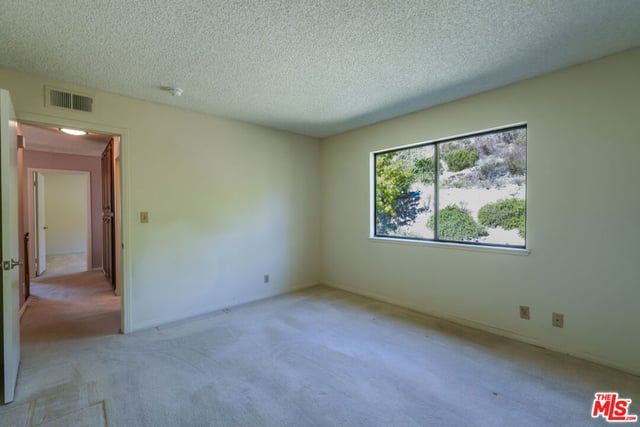 2440 Flintridge Drive, Glendale, CA 91206 — photo 41 of 65