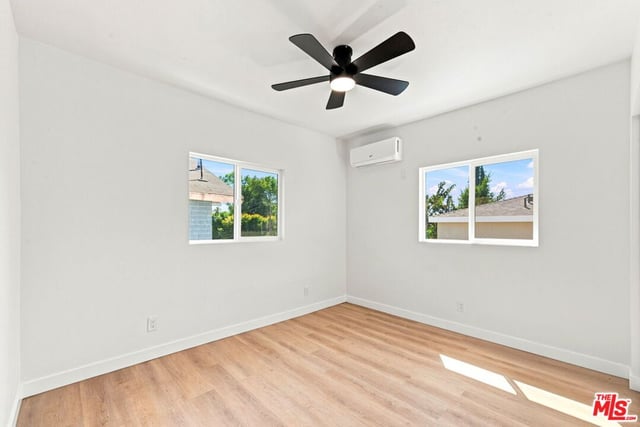 1189 1/2 Crenshaw Boulevard, Los Angeles, CA 90019 — photo 13 of 16
