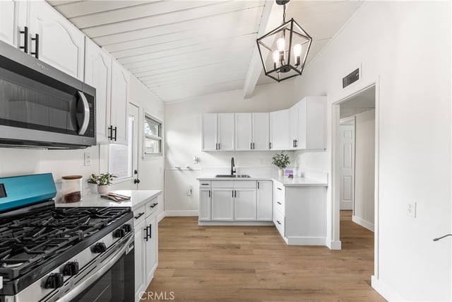 38631 E 3rd Street, Palmdale, CA 93550 — photo 12 of 42