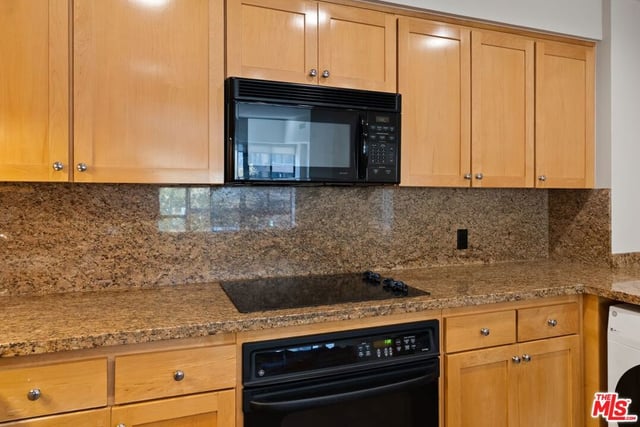 10445 Wilshire Boulevard 406, Los Angeles, CA 90024 — photo 20 of 46