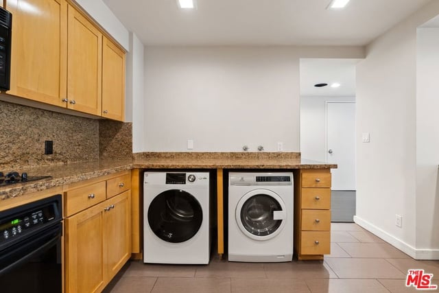 10445 Wilshire Boulevard 406, Los Angeles, CA 90024 — photo 23 of 46