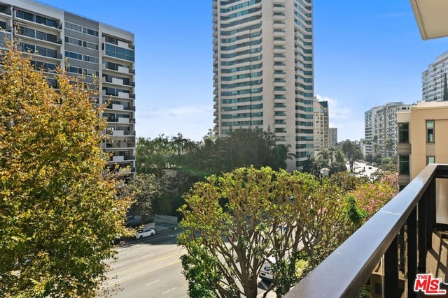 10445 Wilshire Boulevard 406, Los Angeles, CA 90024 — photo 33 of 46
