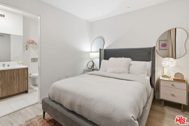 6707 N Sepulveda Boulevard, Van Nuys, CA 91411 — photo 11 of 30