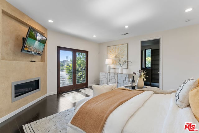 10844 Rochester Avenue, Los Angeles, CA 90024 — photo 30 of 58