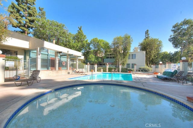 5700 Etiwanda 212, Tarzana, CA 91356 — photo 27 of 32