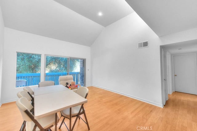 5700 Etiwanda 212, Tarzana, CA 91356 — photo 6 of 32