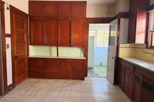 1253 S Victoria, Los Angeles, CA 90019 — photo 8 of 13