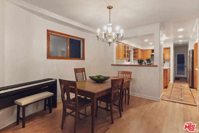 118 Fraser Avenue, Santa Monica, CA 90405 — photo 6 of 15