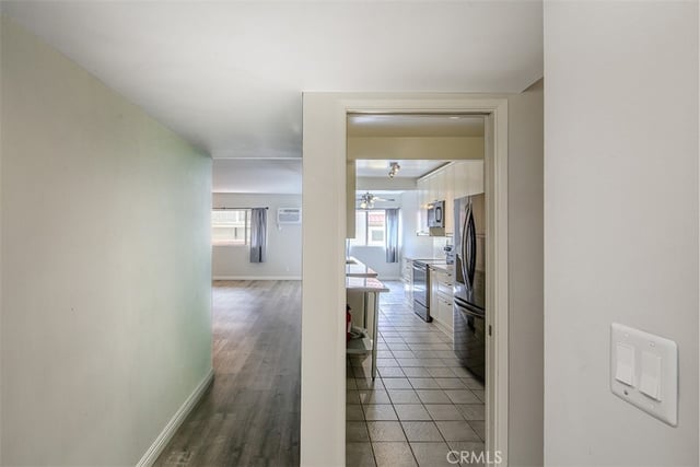 5950 Buckingham 410, Culver City, CA 90230 — photo 2 of 32