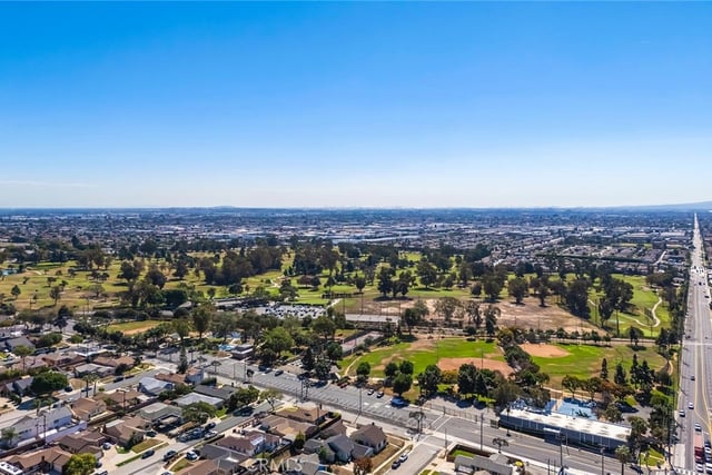 11802 S Van Ness Avenue S, Hawthorne, CA 90250 — photo 18 of 36