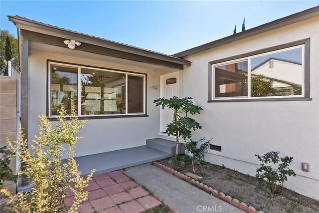 11802 S Van Ness Avenue S, Hawthorne, CA 90250 — photo 8 of 36