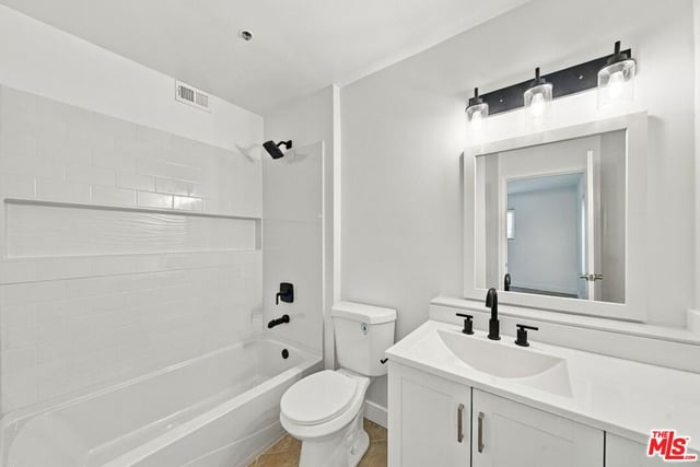 4401 Sepulveda Boulevard 208, Los Angeles, CA 91403 — photo 10 of 23