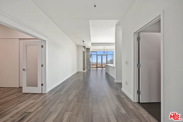 1111 S GRAND Avenue PH6, Los Angeles, CA 90015 — photo 31 of 74