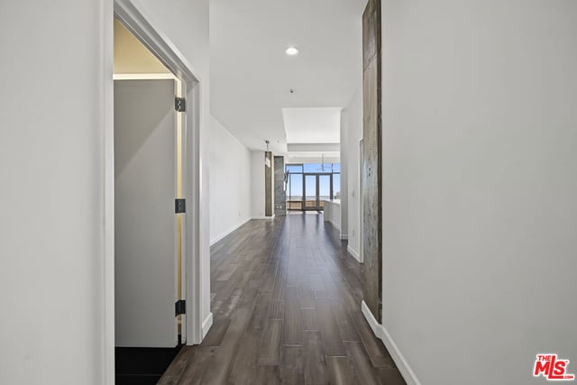 1111 S GRAND Avenue PH6, Los Angeles, CA 90015 — photo 38 of 74