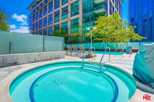 1111 S GRAND Avenue PH6, Los Angeles, CA 90015 — photo 47 of 74