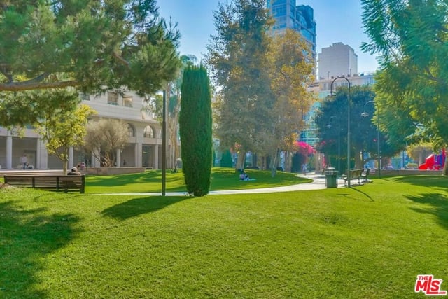 1111 S GRAND Avenue PH6, Los Angeles, CA 90015 — photo 69 of 74