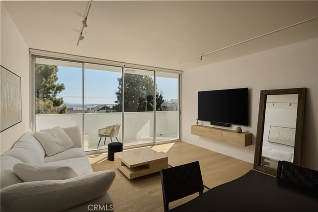 8787 Shoreham Drive 105, West Hollywood, CA 90069 — photo 2 of 18