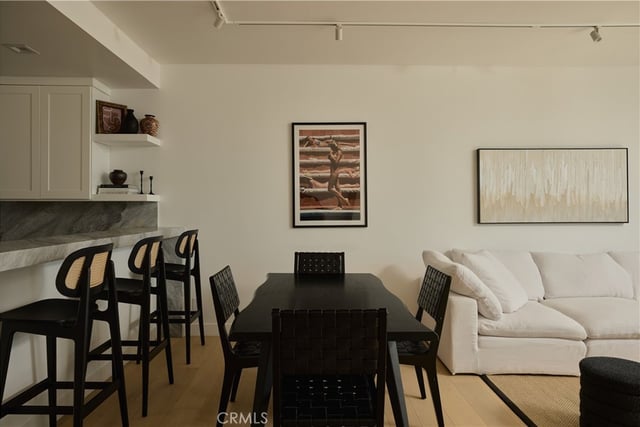 8787 Shoreham Drive 105, West Hollywood, CA 90069 — photo 5 of 18