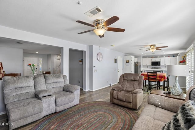 2010 Del Rey Place, Oxnard, CA 93030 — photo 4 of 45