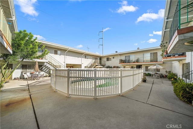 127 N Eucalyptus Avenue 4, Inglewood, CA 90301 — photo 33 of 33