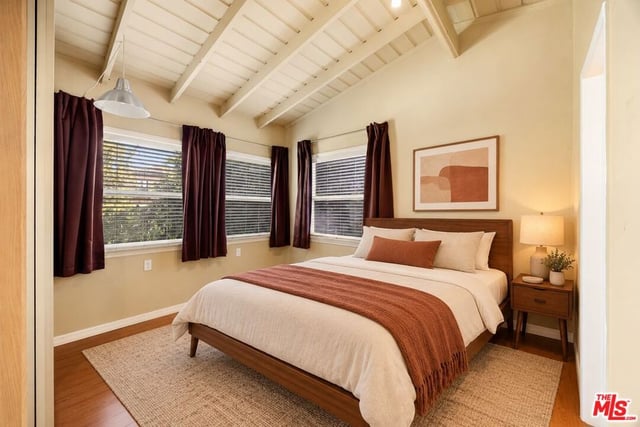15217 Hartsook Street, Sherman Oaks, CA 91403 — photo 13 of 52