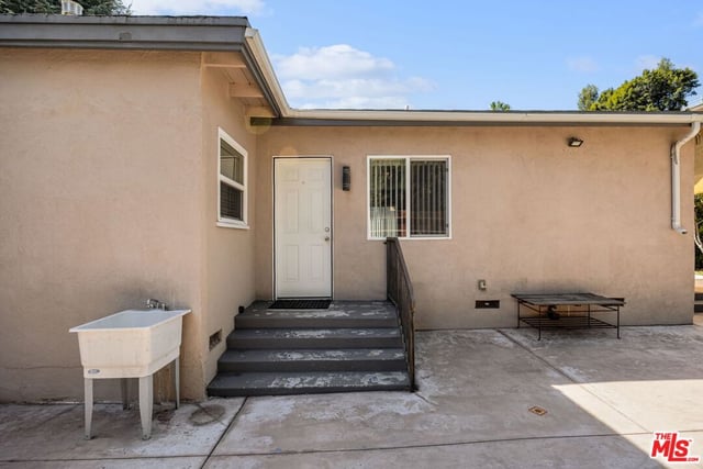 15217 Hartsook Street, Sherman Oaks, CA 91403 — photo 33 of 52