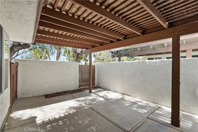 22544 Jeffrey Mark Court 1, Chatsworth, CA 91311 — photo 10 of 49