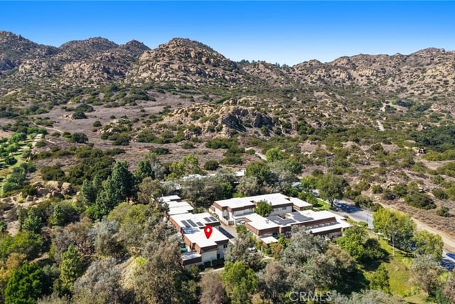 22544 Jeffrey Mark Court 1, Chatsworth, CA 91311 — photo 37 of 49