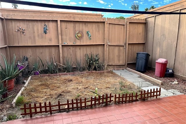 9831 Sepulveda Boulevard 26, North Hills, CA 91343 — photo 4 of 4