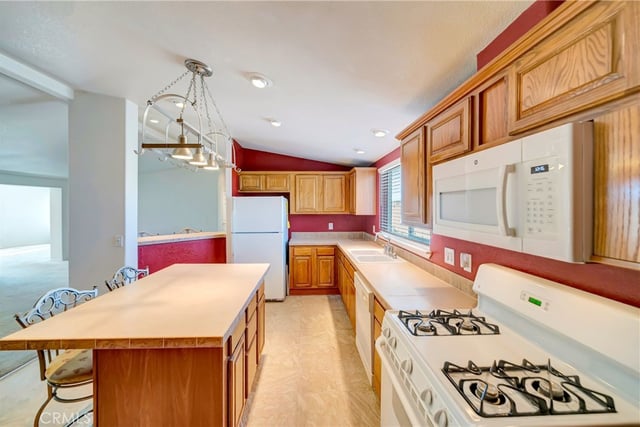 8308 W Avenue D8, Lancaster, CA 93536 — photo 19 of 74