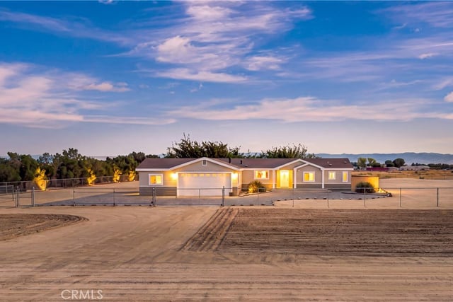 8308 W Avenue D8, Lancaster, CA 93536 — photo 2 of 74