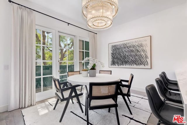 11500 San Vicente Boulevard 221, Los Angeles, CA 90049 — photo 11 of 34