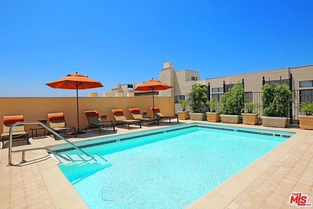 11500 San Vicente Boulevard 221, Los Angeles, CA 90049 — photo 27 of 34
