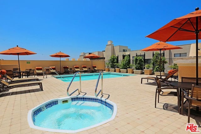 11500 San Vicente Boulevard 221, Los Angeles, CA 90049 — photo 28 of 34