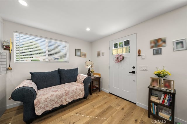 7513 Topeka, Reseda, CA 91335 — photo 41 of 44