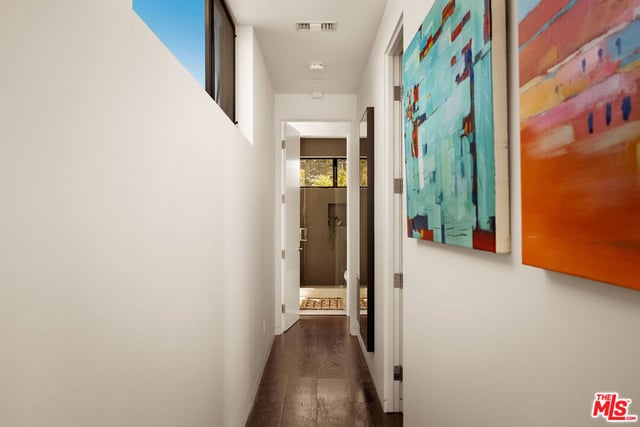870 Rose Avenue, Venice, CA 90291 — photo 26 of 60