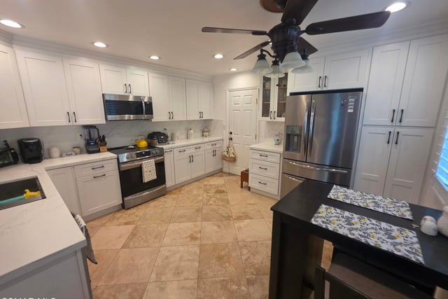 32458 Saddle Mountain Drive, Westlake Village, CA 91361 — photo 13 of 29