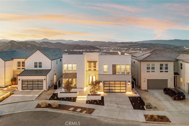 27640 Juniper Lane, Valencia, CA 91381 — photo 2 of 44