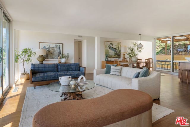 2508 Armstrong Avenue, Los Angeles, CA 90039 — photo 4 of 33