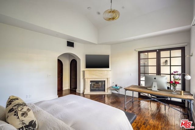 11937 W Sunset Boulevard 4, Los Angeles, CA 90049 — photo 13 of 22