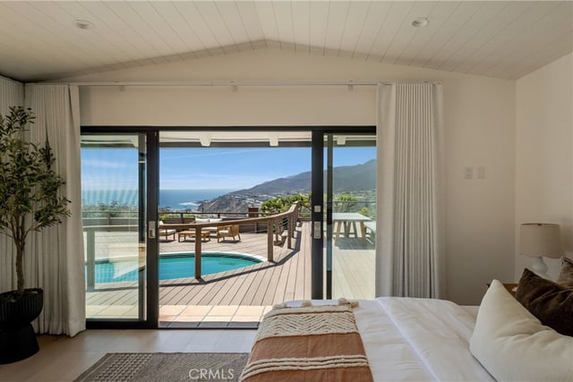 225 Notteargenta Road, Pacific Palisades, CA 90272 — photo 23 of 34