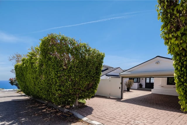225 Notteargenta Road, Pacific Palisades, CA 90272 — photo 4 of 34