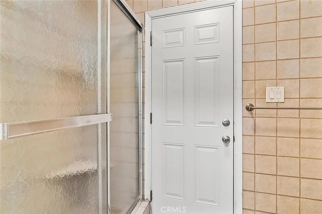 7023 De Celis, Van Nuys, CA 91406 — photo 13 of 21
