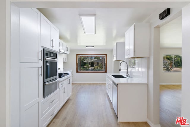 22848 Cohasset Street, West Hills, CA 91307 — photo 11 of 39