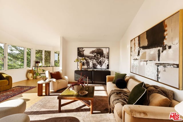 4016 Cumberland Avenue, Los Angeles, CA 90027 — photo 10 of 48
