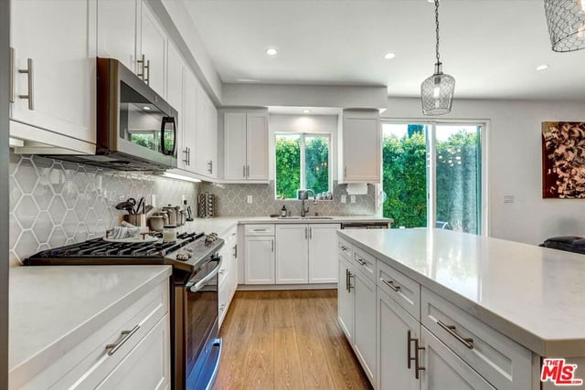 6754 Rhea Court, Reseda, CA 91335 — photo 12 of 55