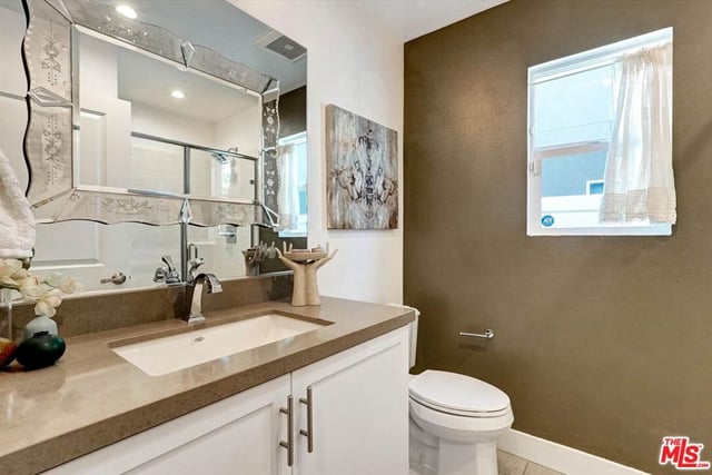 6754 Rhea Court, Reseda, CA 91335 — photo 14 of 55