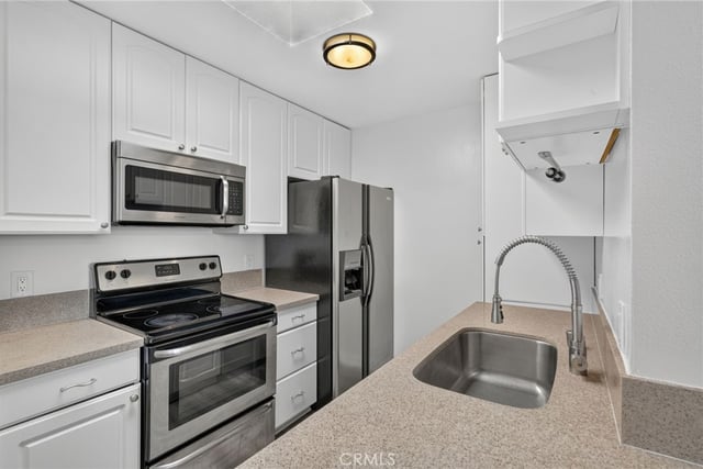 3961 Via Marisol 301, Los Angeles, CA 90042 — photo 5 of 29