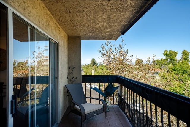 1061 Park Avenue 306, Long Beach, CA 90804 — photo 12 of 28